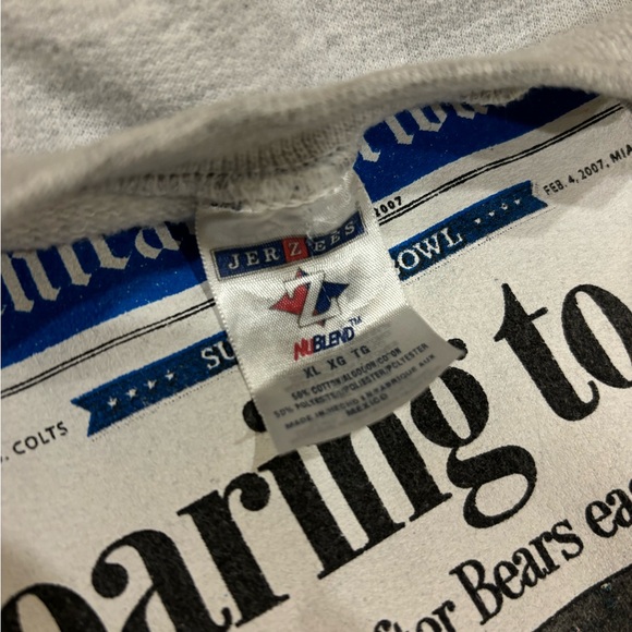 2007 Chicago Bears Crewneck Sweatshirt - Picture 3 of 3